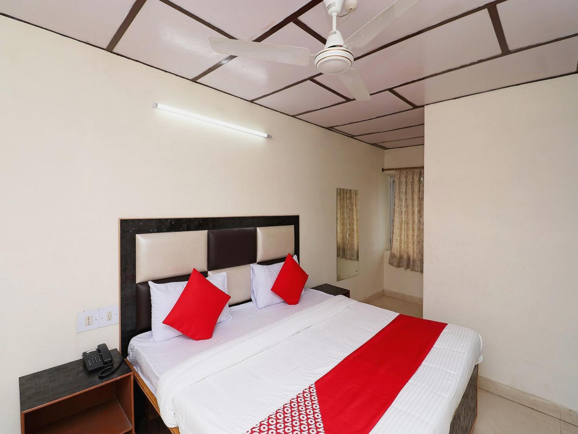 Super Hotel O Country Lodge Дармсала Экстерьер фото