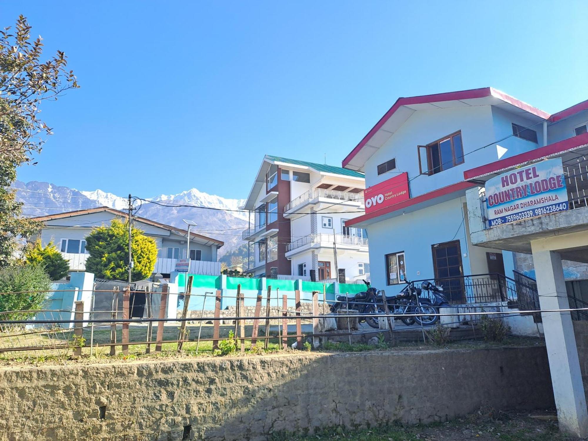 Super Hotel O Country Lodge Дармсала Экстерьер фото